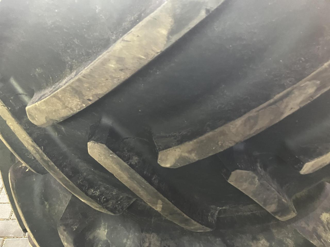 Michelin 600/70R30 - إطارات - الآلات الزراعية: صورة 4 Michelin 600/70R30 - إطارات - الآلات الزراعية: صورة 4