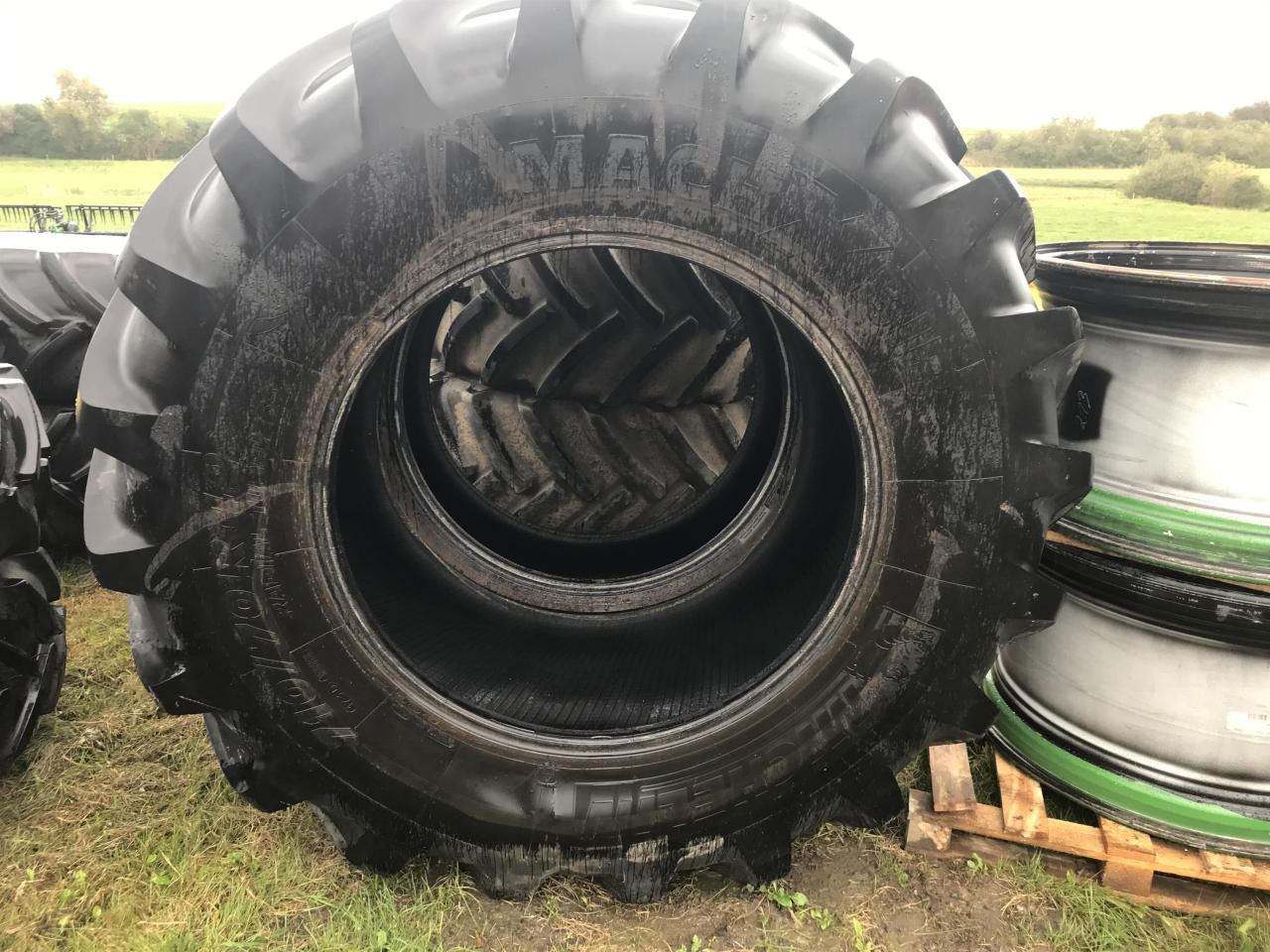 Michelin 710/70R42 - إطارات - الآلات الزراعية: صورة 4 Michelin 710/70R42 - إطارات - الآلات الزراعية: صورة 4