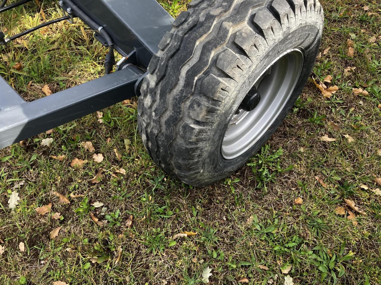 TAM Leguan Quattro 45ft - حصادة برأس ملحق: صورة 5 TAM Leguan Quattro 45ft - حصادة برأس ملحق: صورة 5