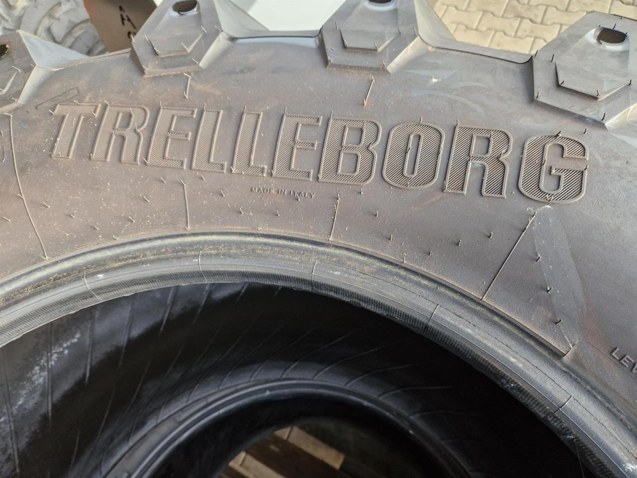 Trelleborg 600/65R28 - إطارات - الآلات الزراعية: صورة 3 Trelleborg 600/65R28 - إطارات - الآلات الزراعية: صورة 3