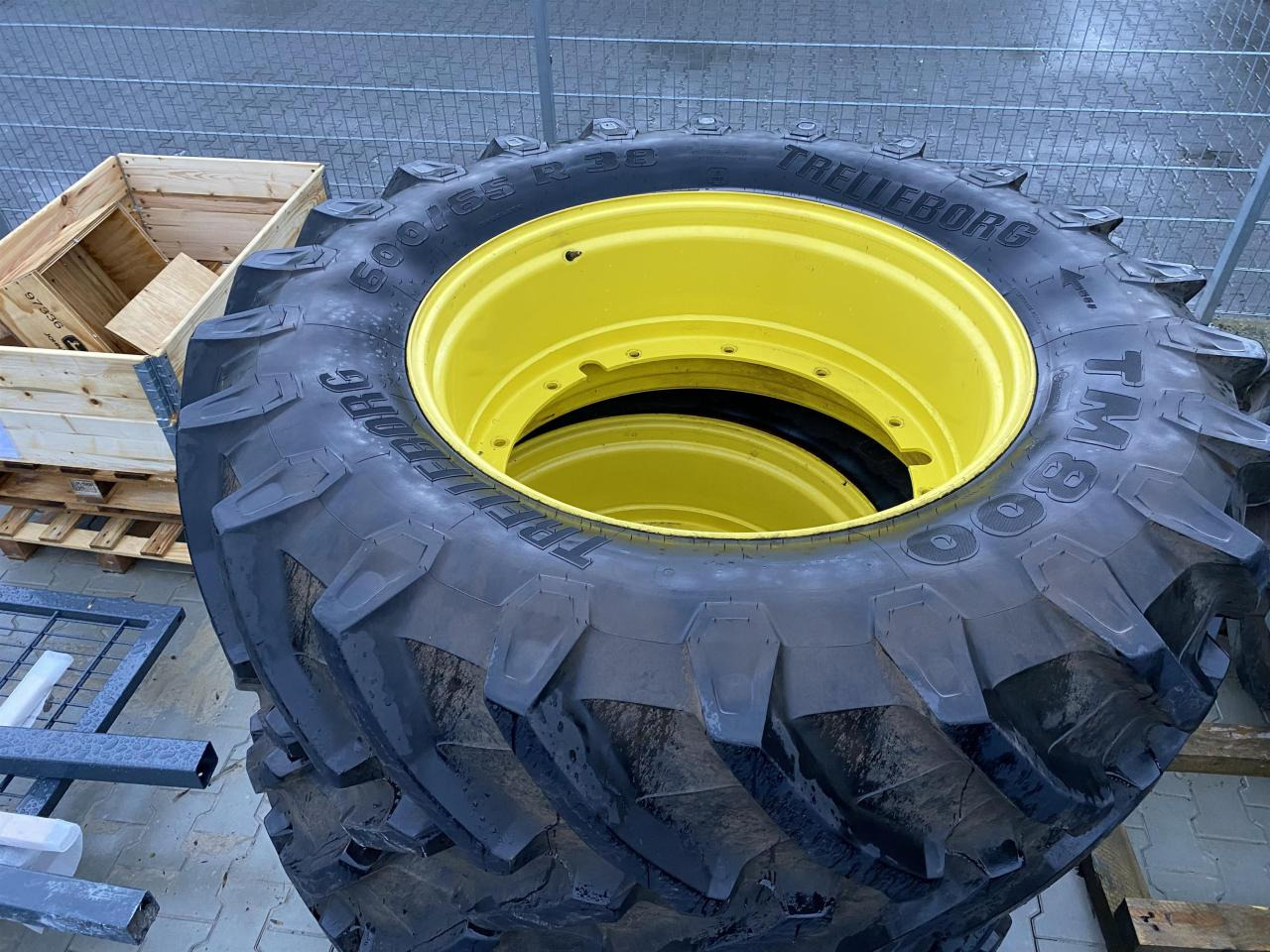 Trelleborg 600/65R38 - إطارات - الآلات الزراعية: صورة 1 Trelleborg 600/65R38 - إطارات - الآلات الزراعية: صورة 1