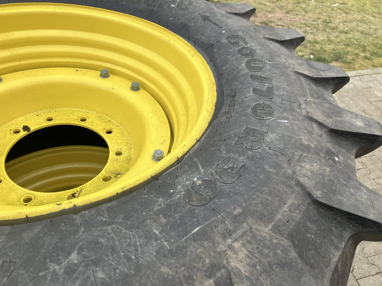 Trelleborg 600/70R30 - إطارات - الآلات الزراعية: صورة 2 Trelleborg 600/70R30 - إطارات - الآلات الزراعية: صورة 2