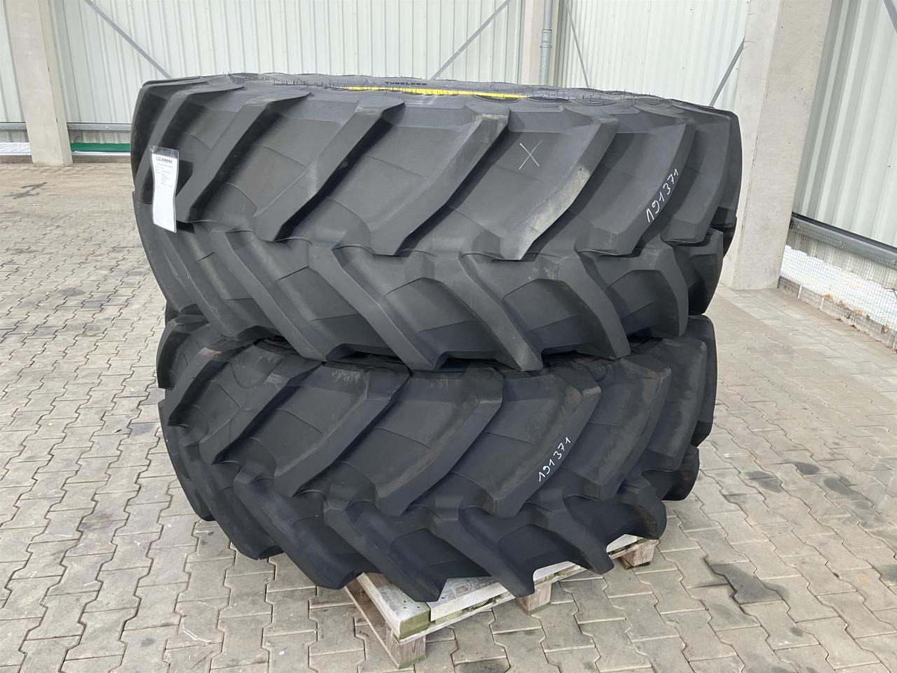 Trelleborg 650/85R38 - إطارات - الآلات الزراعية: صورة 1 Trelleborg 650/85R38 - إطارات - الآلات الزراعية: صورة 1