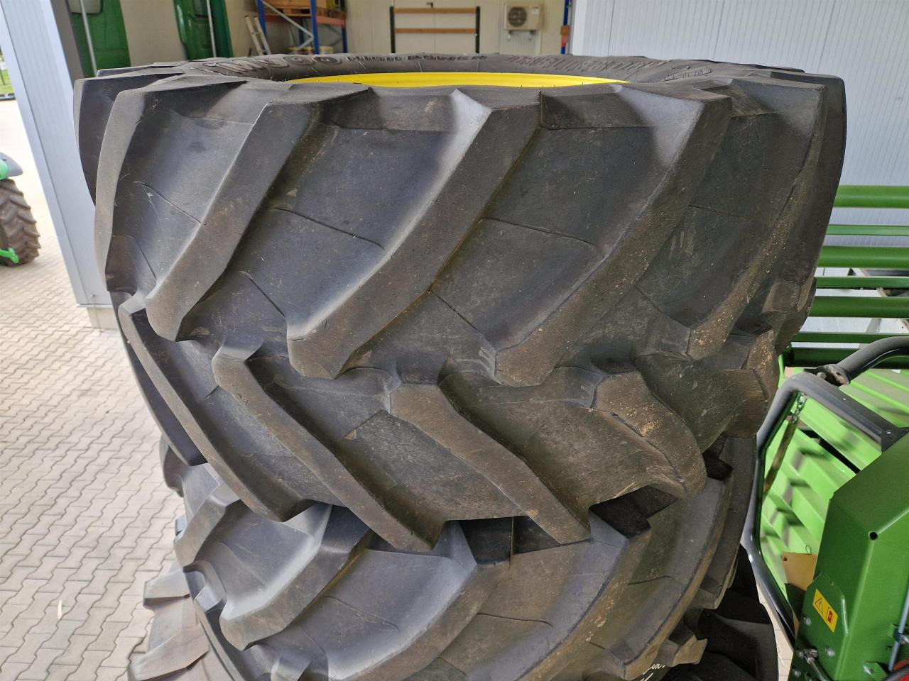 Trelleborg 710/60R30 - إطارات - الآلات الزراعية: صورة 1 Trelleborg 710/60R30 - إطارات - الآلات الزراعية: صورة 1