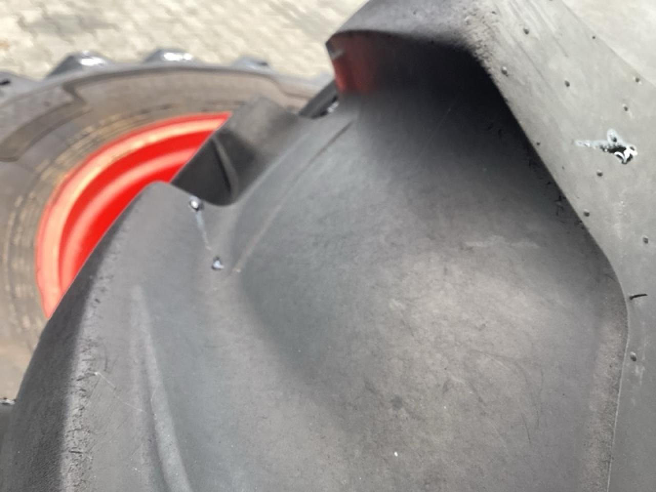 UNBEKANNT 420R38 & 20.8R46 - إطارات - الآلات الزراعية: صورة 4 UNBEKANNT 420R38 & 20.8R46 - إطارات - الآلات الزراعية: صورة 4