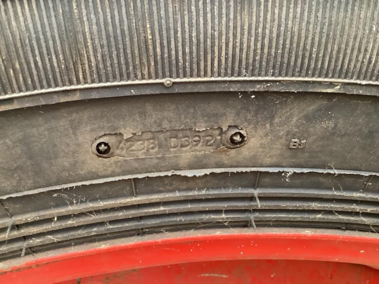 UNBEKANNT 420R38 & 20.8R46 - إطارات - الآلات الزراعية: صورة 5 UNBEKANNT 420R38 & 20.8R46 - إطارات - الآلات الزراعية: صورة 5