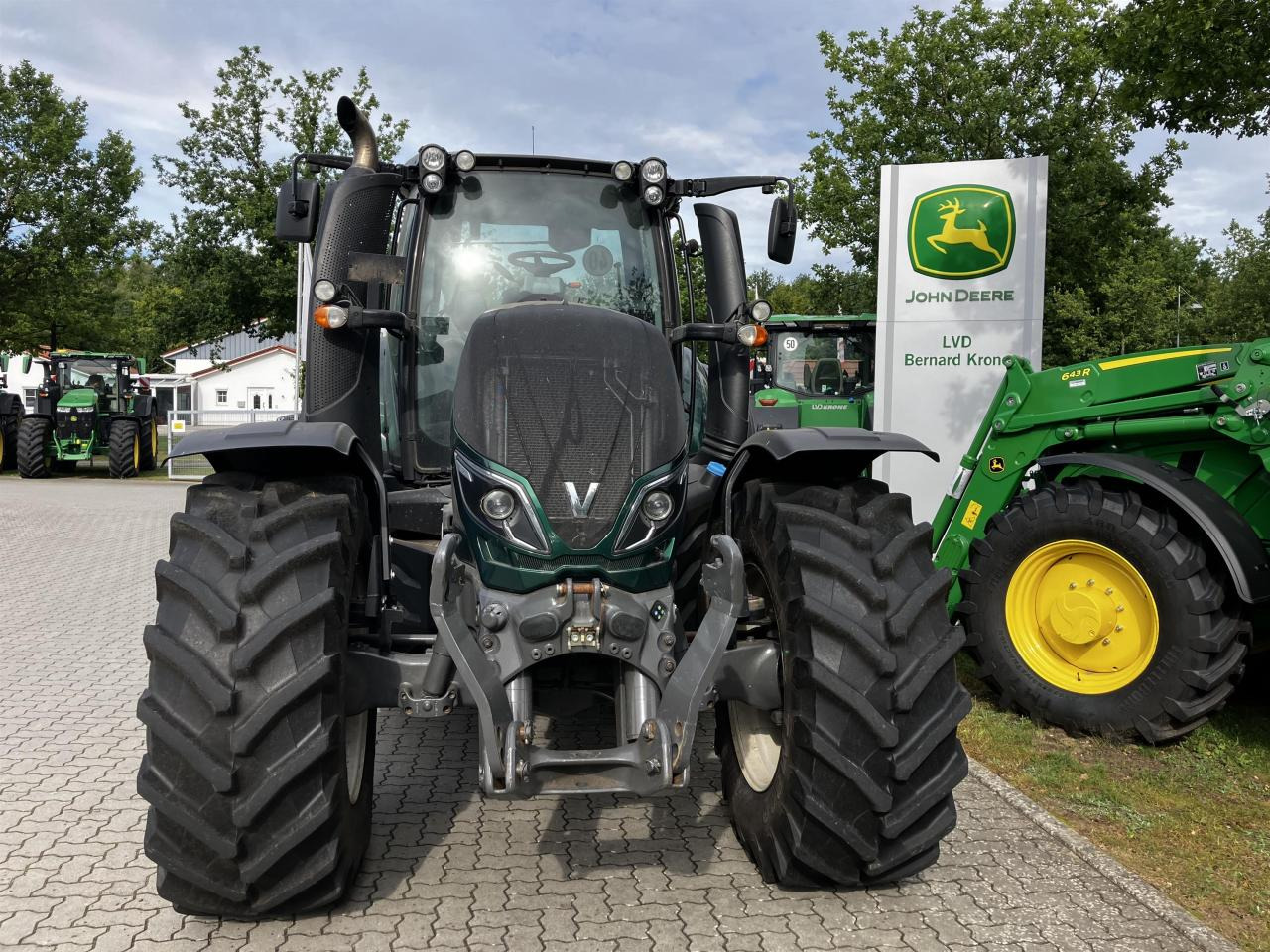 Valtra T174 Versu - جرار: صورة 3 Valtra T174 Versu - جرار: صورة 3