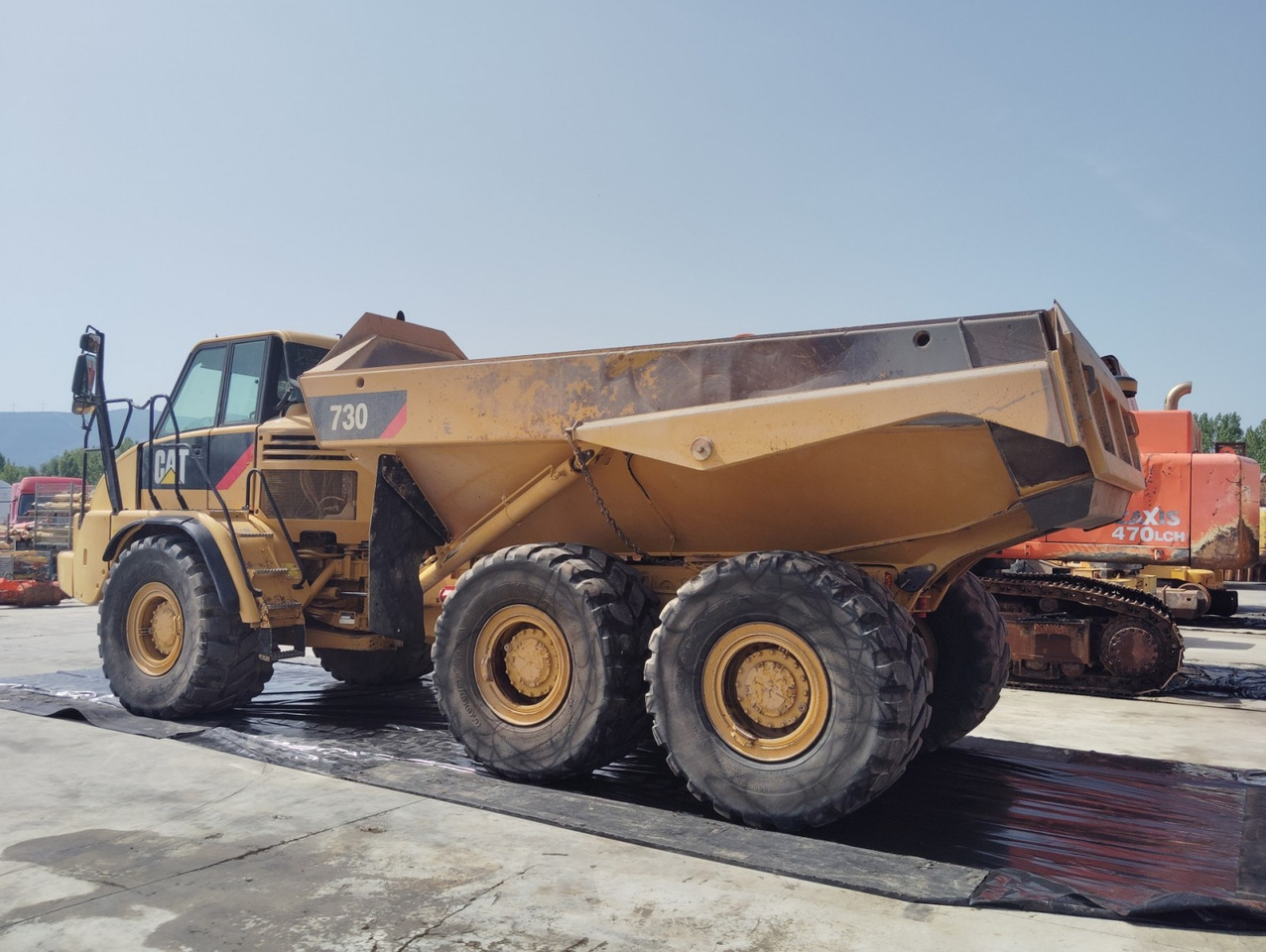 DUMPER ARTICULADO CATERPILLAR 730 - شاحنة قلاب مفصلية: صورة 3 DUMPER ARTICULADO CATERPILLAR 730 - شاحنة قلاب مفصلية: صورة 3