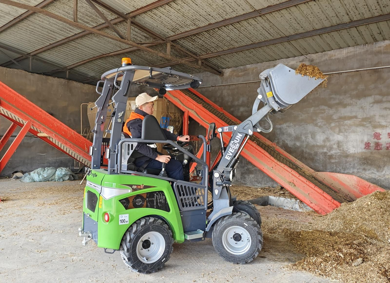 Everun Hoflader elektrisch - لودر مفصلي صغير: صورة 3 Everun Hoflader elektrisch - لودر مفصلي صغير: صورة 3