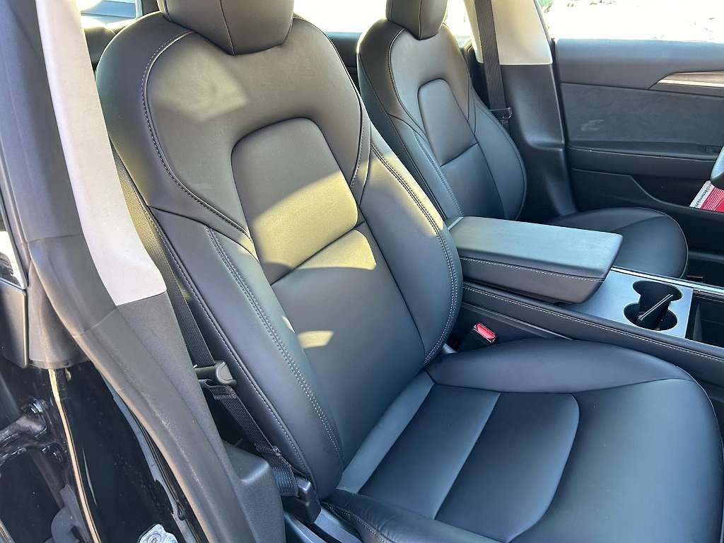 Tesla Model 3 Long Range Tesla Model 3 Long Range: صورة 10 Tesla Model 3 Long Range Tesla Model 3 Long Range: صورة 10