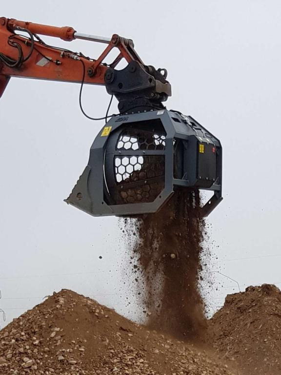 CM Crusher CBR 18 Screening Bucket - بكت - شيول صغير: صورة 1 CM Crusher CBR 18 Screening Bucket - بكت - شيول صغير: صورة 1