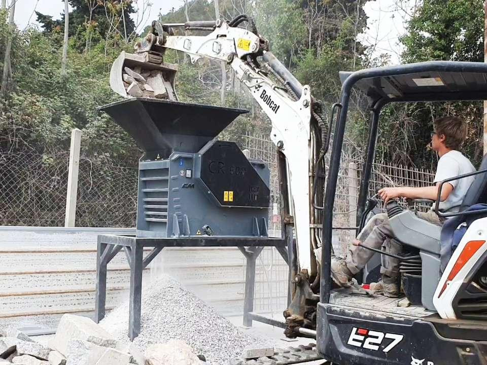 CM Crusher CR 600 Electric jaw crusher - كسارة متحركه: صورة 2 CM Crusher CR 600 Electric jaw crusher - كسارة متحركه: صورة 2