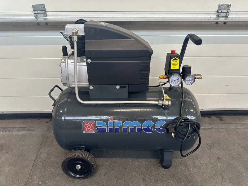 Airmec FIAC 2 PK 170 L / min 8 Bar Elektrische Zuigercompressor Overstock - الضاغط: صورة 1 Airmec FIAC 2 PK 170 L / min 8 Bar Elektrische Zuigercompressor Overstock - الضاغط: صورة 1