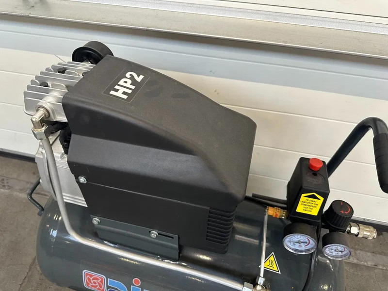 Airmec FIAC 2 PK 170 L / min 8 Bar Elektrische Zuigercompressor Overstock - الضاغط: صورة 5 Airmec FIAC 2 PK 170 L / min 8 Bar Elektrische Zuigercompressor Overstock - الضاغط: صورة 5