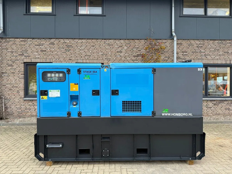 Atlas-Copco QAS 150 Volvo Leroy Somer 165 kVA Silent Rental generatorset XXL tank - مجموعة المولدات: صورة 4 Atlas-Copco QAS 150 Volvo Leroy Somer 165 kVA Silent Rental generatorset XXL tank - مجموعة المولدات: صورة 4