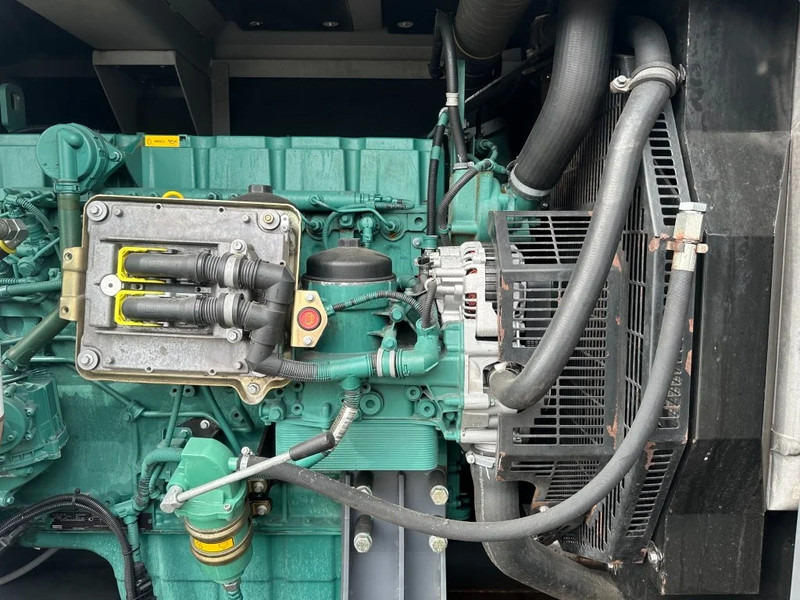 Atlas-Copco QAS 200 Volvo Leroy Somer 220 kVA Silent Rental generatorset - مجموعة المولدات: صورة 5 Atlas-Copco QAS 200 Volvo Leroy Somer 220 kVA Silent Rental generatorset - مجموعة المولدات: صورة 5