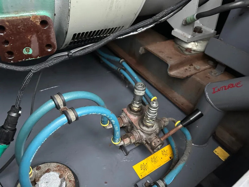 مجموعة المولدات Atlas-Copco QAS 325 VOD Volvo Leroy Somer 325 kVA Silent Rental generatorset: صورة 18