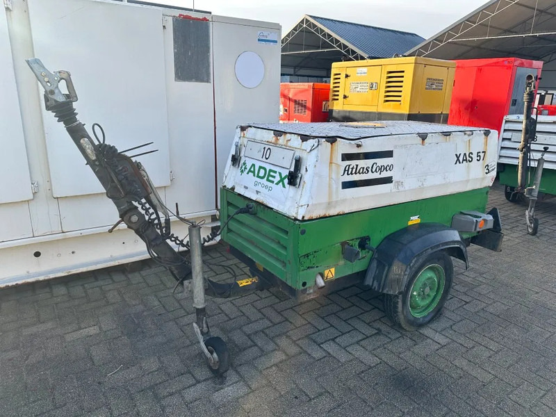 Atlas-Copco XAS 57 DD Deutz 3 m3 / min 23 kW 7 Bar Mobiele Diesel Compressor op aanhanger - الضاغط: صورة 2 Atlas-Copco XAS 57 DD Deutz 3 m3 / min 23 kW 7 Bar Mobiele Diesel Compressor op aanhanger - الضاغط: صورة 2