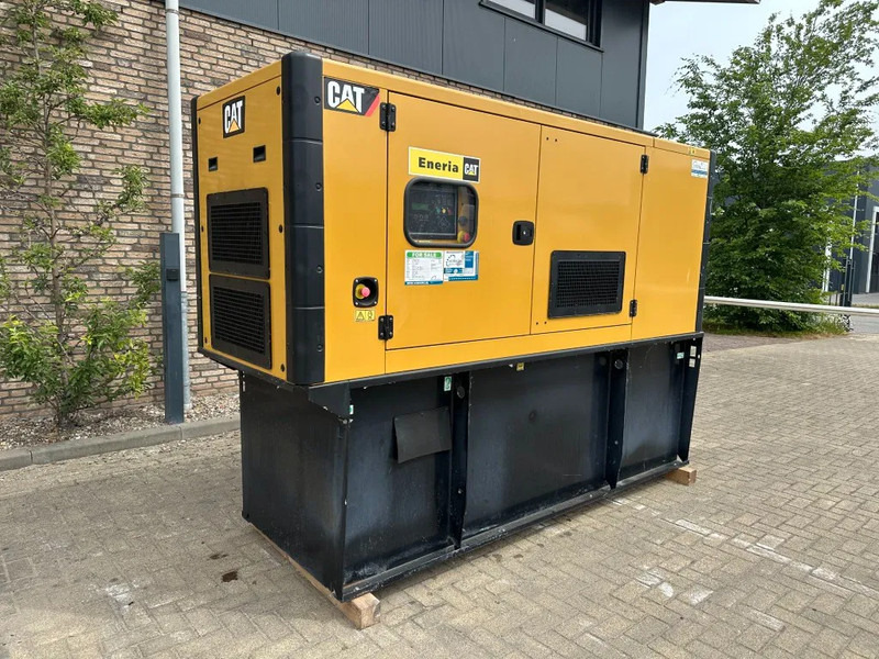 Caterpillar DE110E2 110 kVA Silent generatorset as New ! 121 hours XXL tank - مجموعة المولدات: صورة 4 Caterpillar DE110E2 110 kVA Silent generatorset as New ! 121 hours XXL tank - مجموعة المولدات: صورة 4