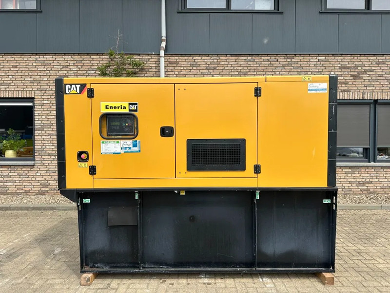 Caterpillar DE110E2 110 kVA Silent generatorset as New ! 121 hours XXL tank - مجموعة المولدات: صورة 1 Caterpillar DE110E2 110 kVA Silent generatorset as New ! 121 hours XXL tank - مجموعة المولدات: صورة 1