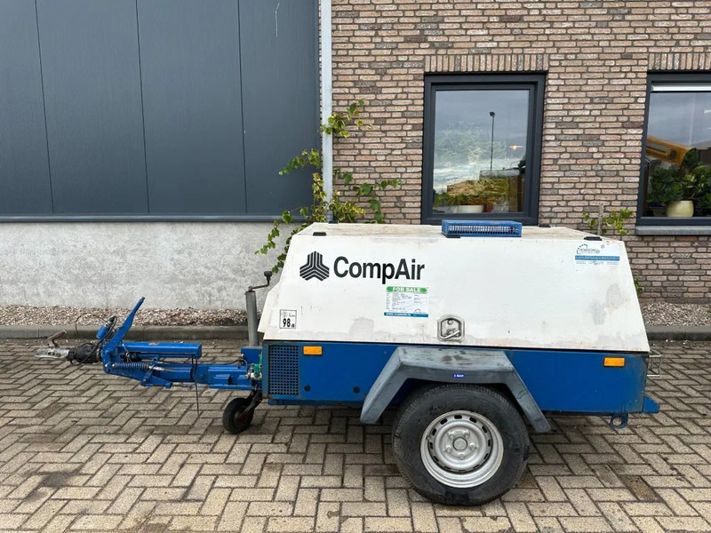Compair H2180 Deutz 2.1 m3 / min 28 kW 7 Bar Mobiele Diesel Compressor met kenteken - الضاغط: صورة 1 Compair H2180 Deutz 2.1 m3 / min 28 kW 7 Bar Mobiele Diesel Compressor met kenteken - الضاغط: صورة 1