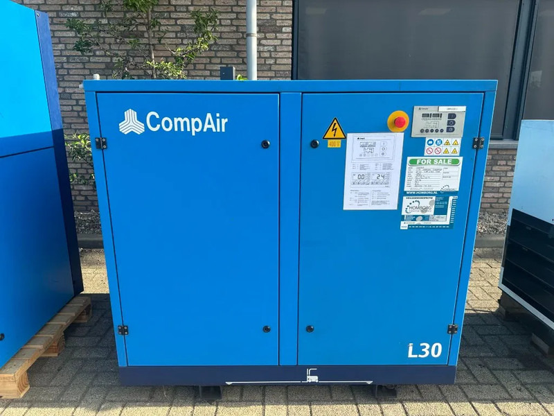 Compair L30 Elektrische Schroefcompressor 30 kW 4.88 m3 / min 7.5 Bar - الضاغط: صورة 1 Compair L30 Elektrische Schroefcompressor 30 kW 4.88 m3 / min 7.5 Bar - الضاغط: صورة 1