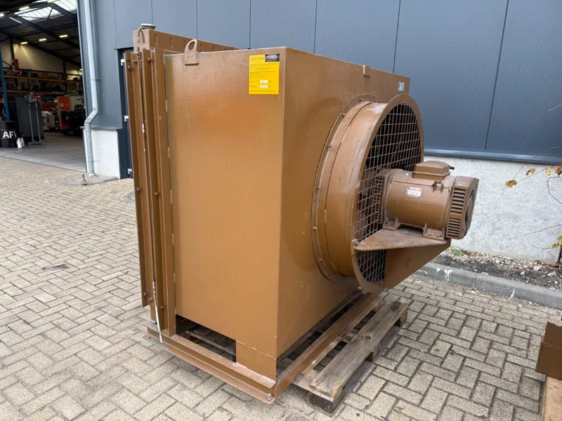 مجموعة المولدات Cummins NTTA 855 G2 Leroy Somer 380 kVA generatorset ex Emergency 348 hours: صورة 8 مجموعة المولدات Cummins NTTA 855 G2 Leroy Somer 380 kVA generatorset ex Emergency 348 hours: صورة 8