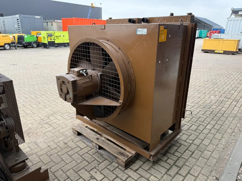 مجموعة المولدات Cummins NTTA 855 G2 Leroy Somer 380 kVA generatorset ex Emergency 348 hours: صورة 15 مجموعة المولدات Cummins NTTA 855 G2 Leroy Somer 380 kVA generatorset ex Emergency 348 hours: صورة 15