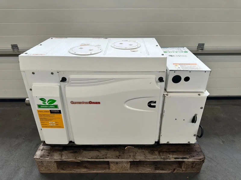 Cummins Onan MDKBP Kubota 4 cilinder Diesel 13.5 kVA Marine Silent generatorset - مجموعة المولدات: صورة 4 Cummins Onan MDKBP Kubota 4 cilinder Diesel 13.5 kVA Marine Silent generatorset - مجموعة المولدات: صورة 4