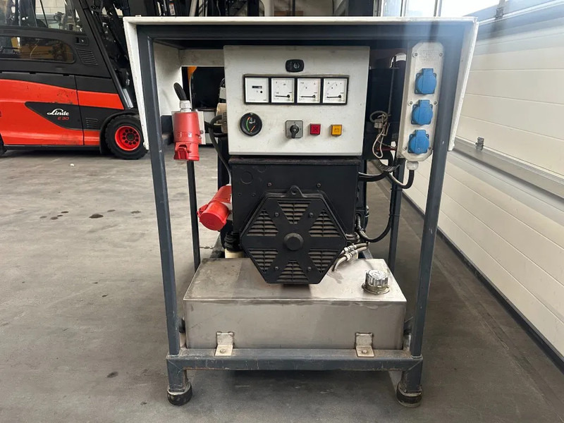 Deutz F2L 1011 Stamford 11 kVA generatorset - مجموعة المولدات: صورة 3 Deutz F2L 1011 Stamford 11 kVA generatorset - مجموعة المولدات: صورة 3