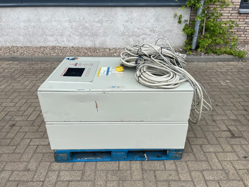 Deutz Gasset 800 / 1110 kVA Stamford generatorset - مجموعة المولدات: صورة 5 Deutz Gasset 800 / 1110 kVA Stamford generatorset - مجموعة المولدات: صورة 5