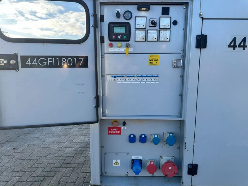 Europower EPUS44TDE Kubota Leroy Somer 44 kVA Supersilent Rental generatorset - مجموعة المولدات: صورة 3 Europower EPUS44TDE Kubota Leroy Somer 44 kVA Supersilent Rental generatorset - مجموعة المولدات: صورة 3