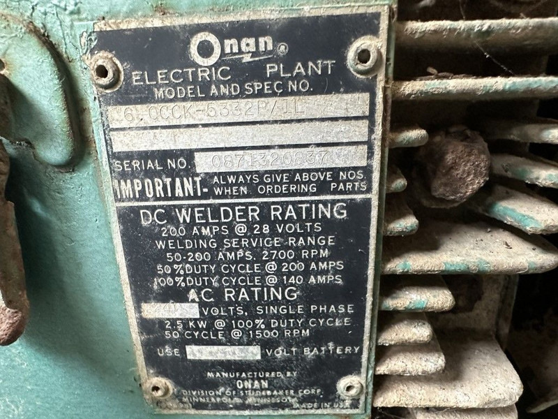 GENERATOR Onan Portaweld 200 Las generator Welding generator 200 Amp Benzine Petrol - مجموعة المولدات: صورة 3 GENERATOR Onan Portaweld 200 Las generator Welding generator 200 Amp Benzine Petrol - مجموعة المولدات: صورة 3