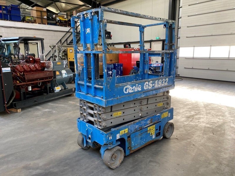 Genie GS 1932 Elektrische Schaarhoogwerker 7.8 meter werkhoogte 304 uur ! - رافعة هيدروليكية مقصية: صورة 1 Genie GS 1932 Elektrische Schaarhoogwerker 7.8 meter werkhoogte 304 uur ! - رافعة هيدروليكية مقصية: صورة 1