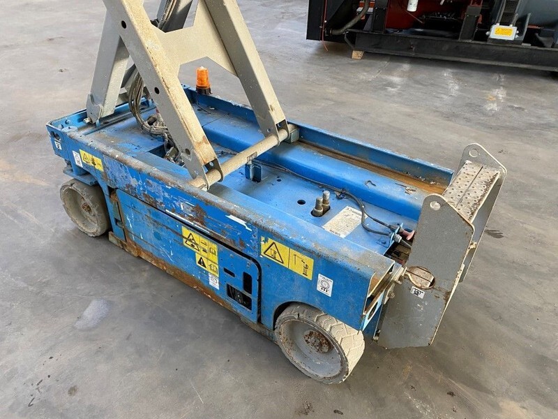 رافعة هيدروليكية مقصية Genie GS 1932 Elektrische Schaarhoogwerker 7.8 meter werkhoogte 304 uur !: صورة 6