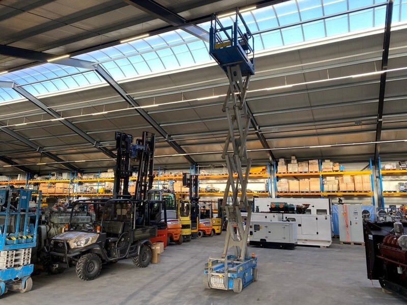 رافعة هيدروليكية مقصية Genie GS 1932 Elektrische Schaarhoogwerker 7.8 meter werkhoogte 304 uur !: صورة 5