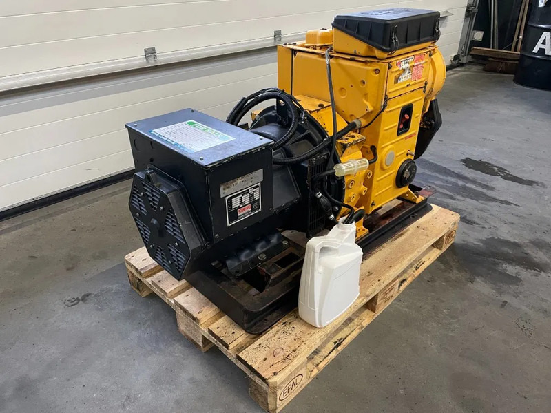 مجموعة المولدات Hatz 2M40H Stamford 25 kVA generatorset: صورة 7