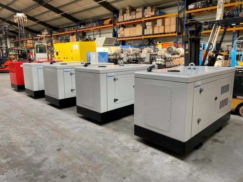 Himoinsa HYW-17 Yanmar Stamford 19 kVA Supersilent Stage 5 Generatorset Nieuw ! - مجموعة المولدات: صورة 2 Himoinsa HYW-17 Yanmar Stamford 19 kVA Supersilent Stage 5 Generatorset Nieuw ! - مجموعة المولدات: صورة 2