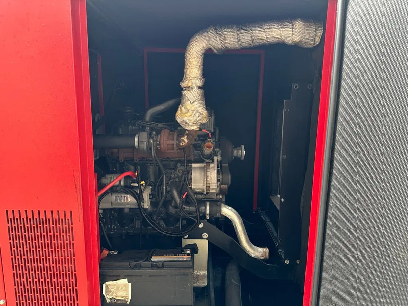 Iveco FPT Tecnogen Mecc Alte Spa 40 kVA Silent generatorset - مجموعة المولدات: صورة 4 Iveco FPT Tecnogen Mecc Alte Spa 40 kVA Silent generatorset - مجموعة المولدات: صورة 4