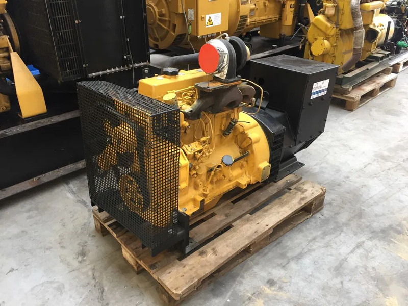 John Deere 4045 TFU 70 Stamford 65 kVA generatorset - مجموعة المولدات: صورة 4 John Deere 4045 TFU 70 Stamford 65 kVA generatorset - مجموعة المولدات: صورة 4