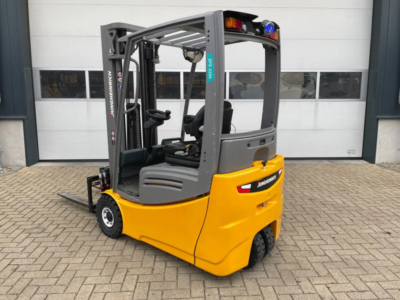 Jungheinrich EFG 216K 1.6 ton Triplex Freelift Sideshift Elektra Heftruck Accu 2020 - رافعة شوكية: صورة 1 Jungheinrich EFG 216K 1.6 ton Triplex Freelift Sideshift Elektra Heftruck Accu 2020 - رافعة شوكية: صورة 1