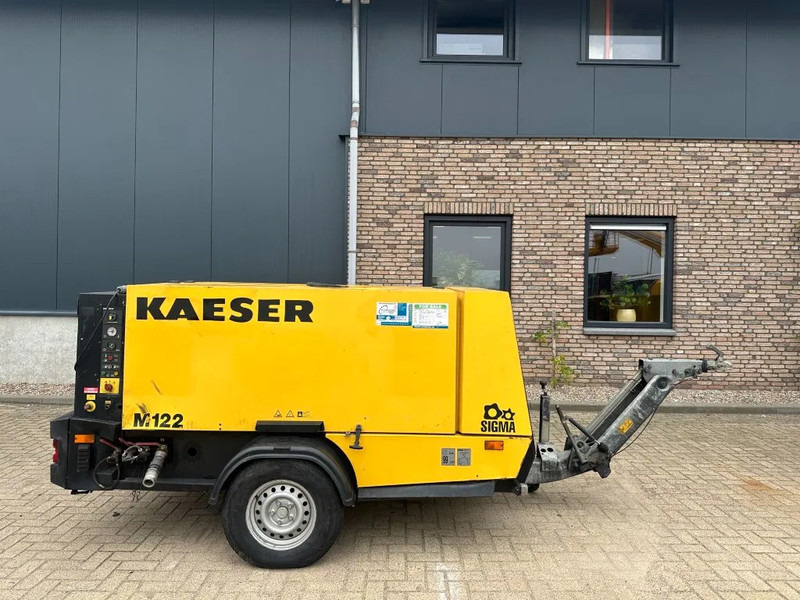 Kaeser M122 Deutz 11.1 m3 / min 10 Bar 83 kW Mobiele Diesel Compressor - الضاغط: صورة 1 Kaeser M122 Deutz 11.1 m3 / min 10 Bar 83 kW Mobiele Diesel Compressor - الضاغط: صورة 1