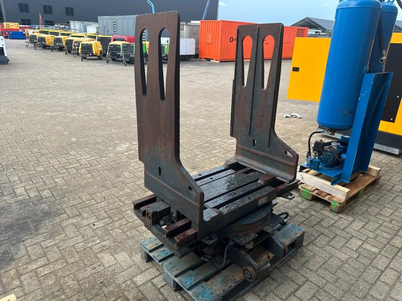 كُلَّاب - الآلات الزراعية Kaup T4562G Roterende Balenklem Rotator 2.500 kg 2018: صورة 7