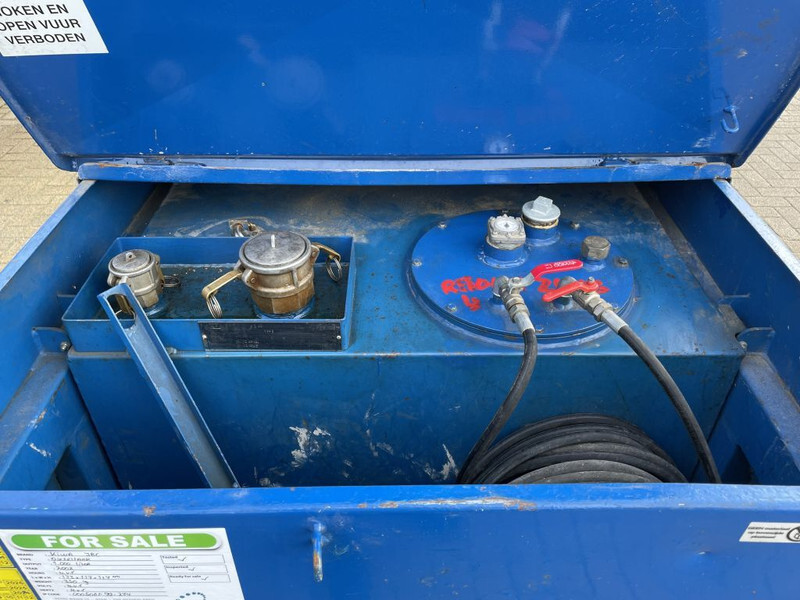 Kiwa IBC 1000 liter dieseltank met keuring - خزان تخزين: صورة 3 Kiwa IBC 1000 liter dieseltank met keuring - خزان تخزين: صورة 3