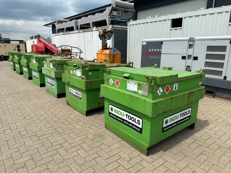 Kiwa IBC Steenbergen 750 liter Dieseltank met handpomp - خزان تخزين: صورة 1 Kiwa IBC Steenbergen 750 liter Dieseltank met handpomp - خزان تخزين: صورة 1