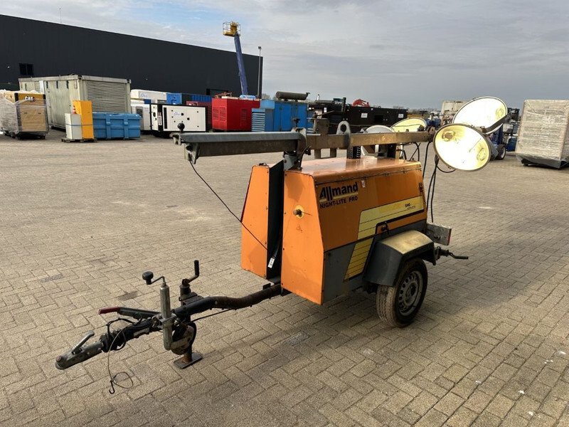 Kubota D905 Allmand Mobiele Lichtmast Aggregaat Light Tower 8.1 meter - برج الإنارة: صورة 3 Kubota D905 Allmand Mobiele Lichtmast Aggregaat Light Tower 8.1 meter - برج الإنارة: صورة 3