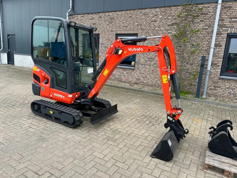 Kubota KX019-4 Mini Graver Rups Graafmachine Diesel as New ! - حفارة مُصَّغرة: صورة 5 Kubota KX019-4 Mini Graver Rups Graafmachine Diesel as New ! - حفارة مُصَّغرة: صورة 5