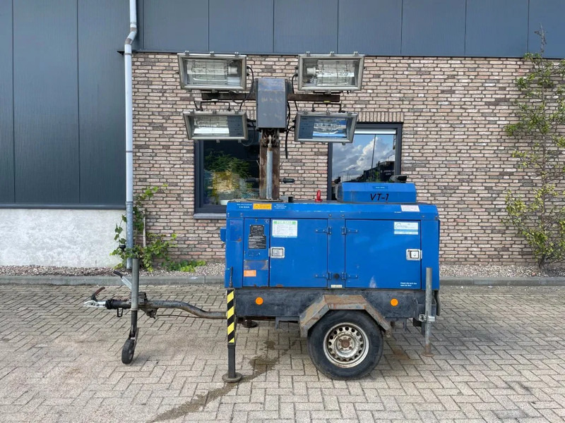 Kubota Superlight VT1 mobiele lichtmast-generator - برج الإنارة: صورة 1 Kubota Superlight VT1 mobiele lichtmast-generator - برج الإنارة: صورة 1
