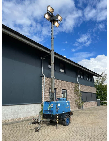 Kubota Superlight VT1 mobiele lichtmast-generator - برج الإنارة: صورة 2 Kubota Superlight VT1 mobiele lichtmast-generator - برج الإنارة: صورة 2