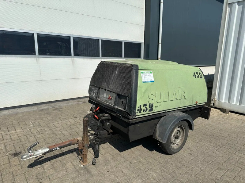 Kubota V2203 Sullair K65 Mobiele Diesel Compressor 3.7 m3 / min 30 kW 7 Bar - الضاغط: صورة 2 Kubota V2203 Sullair K65 Mobiele Diesel Compressor 3.7 m3 / min 30 kW 7 Bar - الضاغط: صورة 2